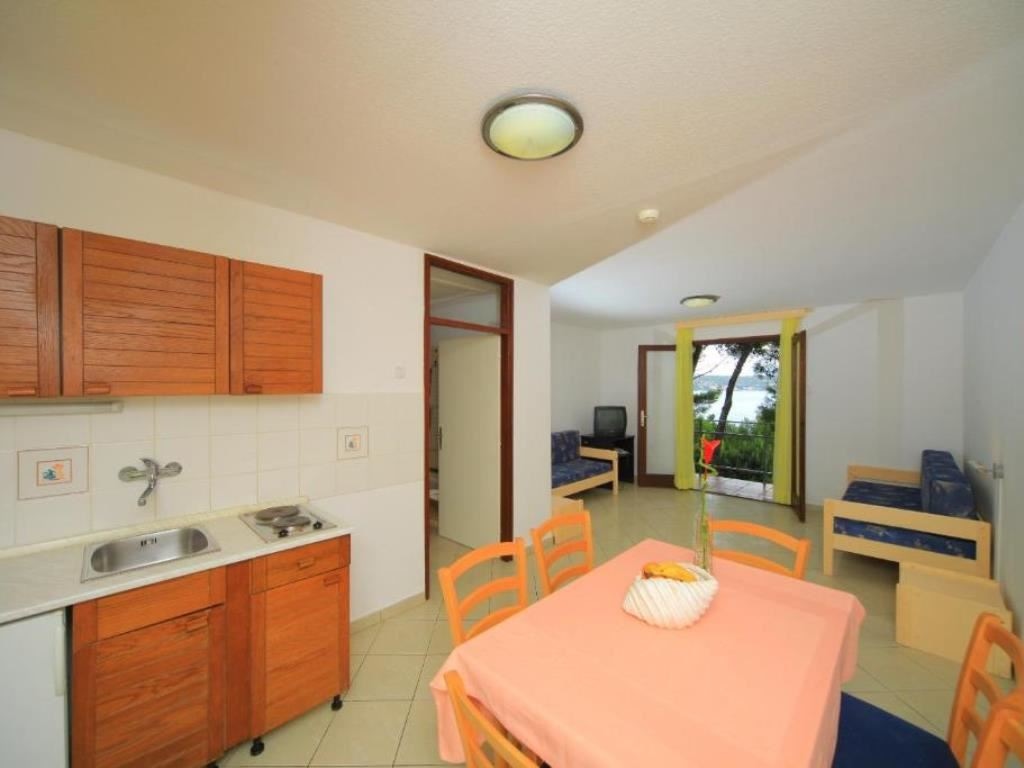 rooms-2-bedroom-standard-apartment-park-view-balcony