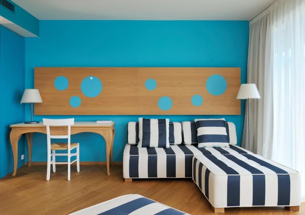 rooms-juniorsuite-seaside-balcony