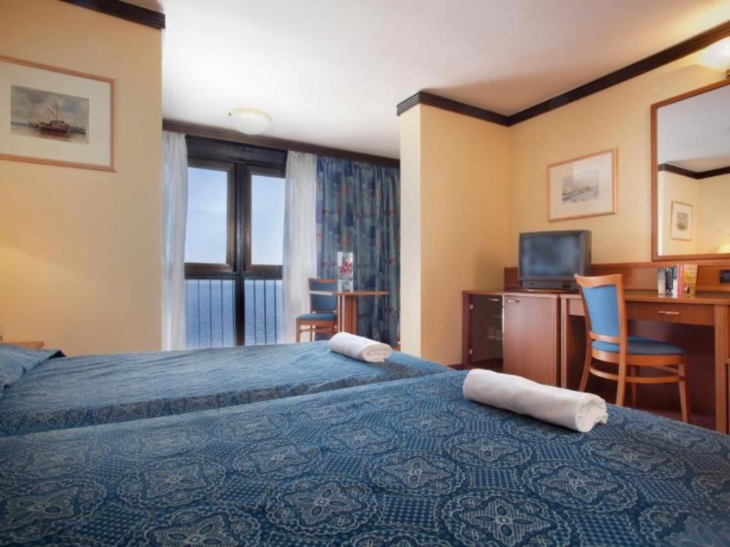 rooms-superior-room-seaview