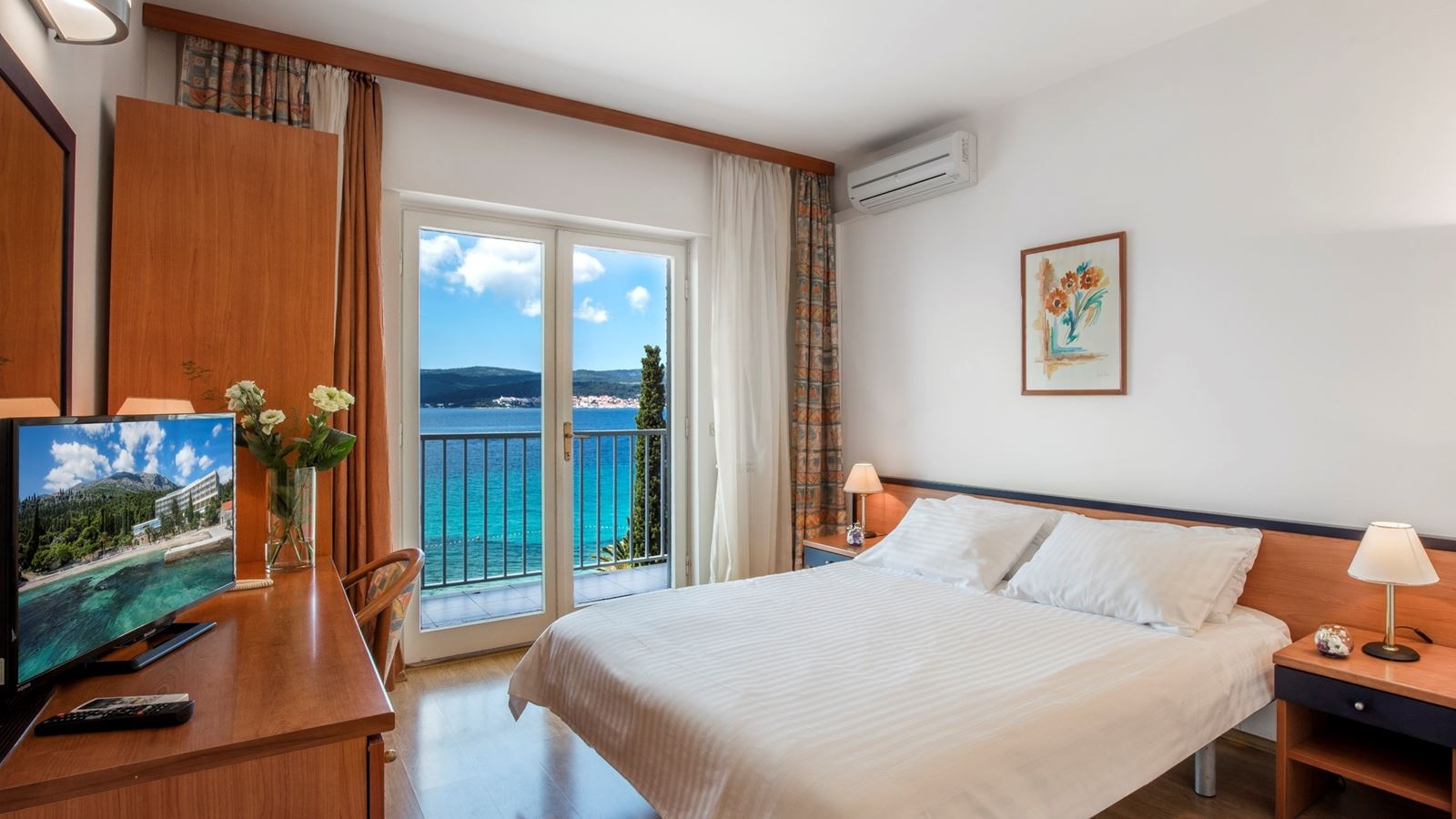 rooms-double-room-seaview-balcony