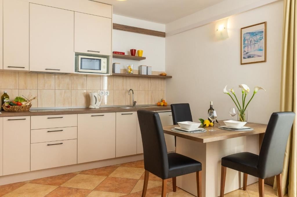 rooms-1-bedroom-standard-apartment