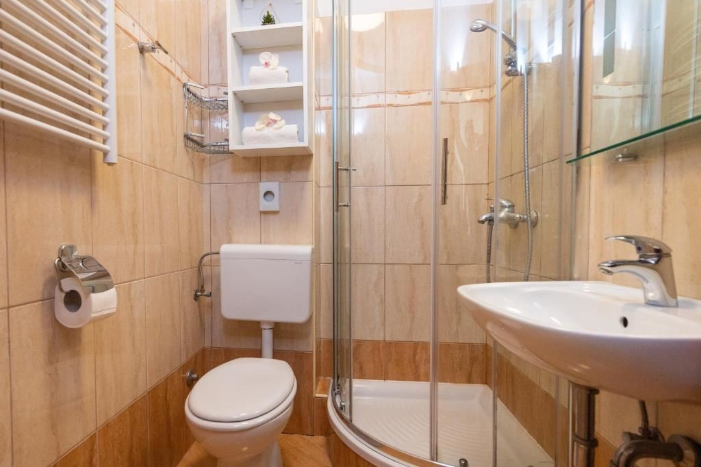 rooms-1-bedroom-standard-apartment