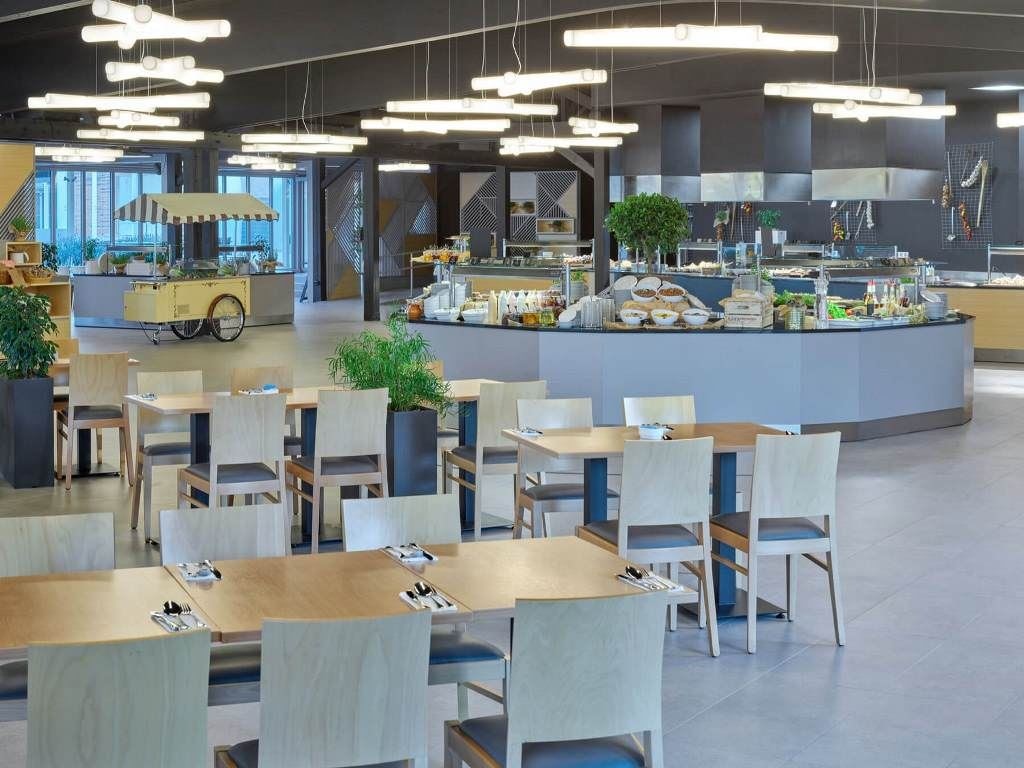 restaurants-restaurant