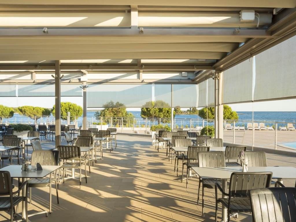 restaurants-restaurant