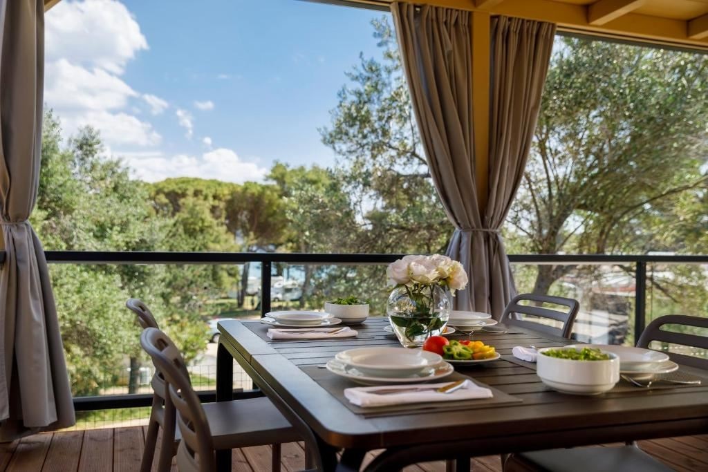 rooms-2-bedroom-premium-mobilehome