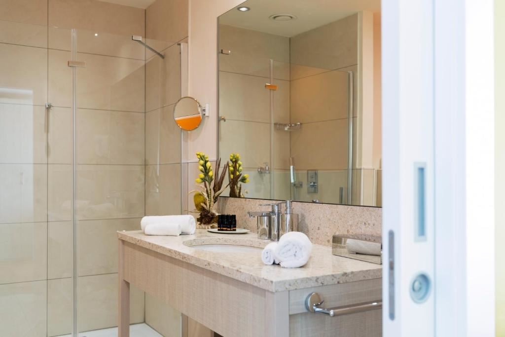 rooms-superior-room-balcony-or-terrace