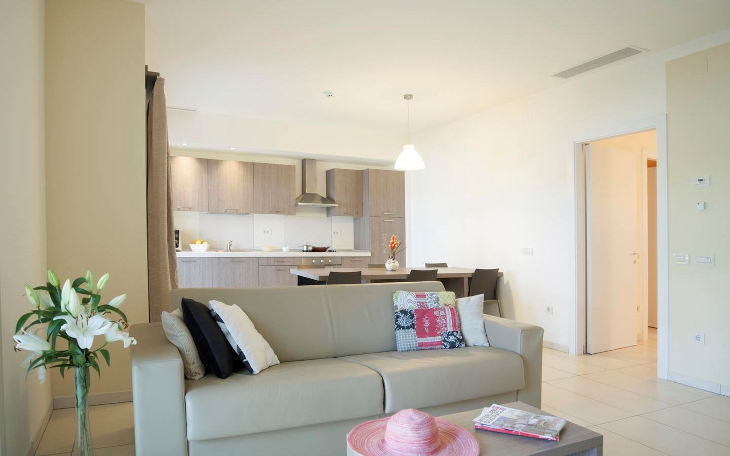 rooms-superior-apartment-balcony-or-terrace