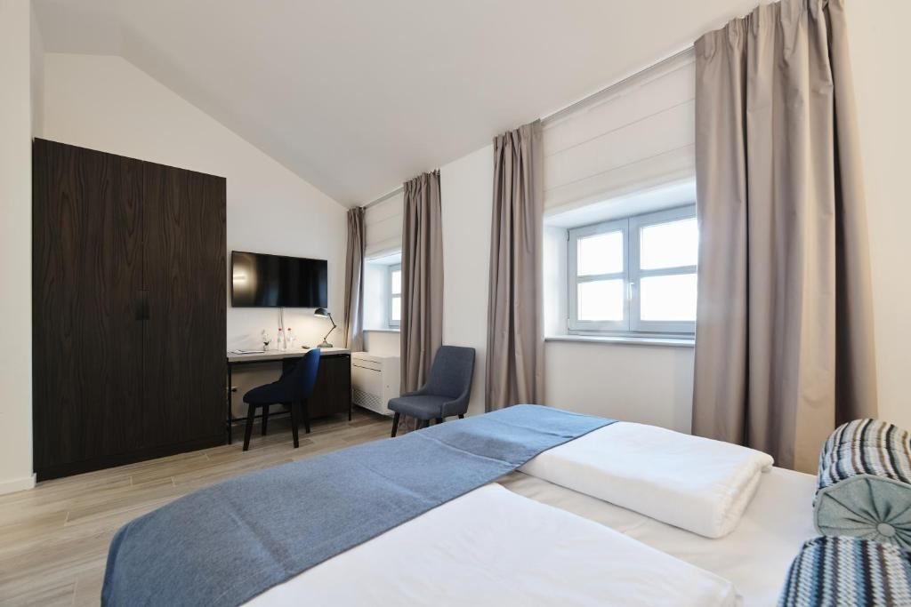 rooms-double-standard-room