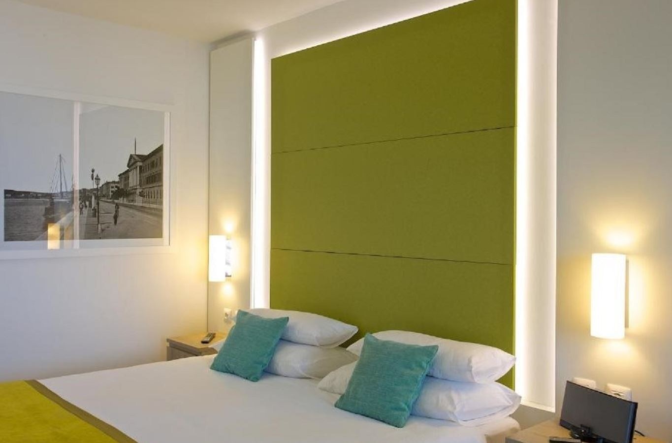 rooms-double-annex-room-park-view-balcony