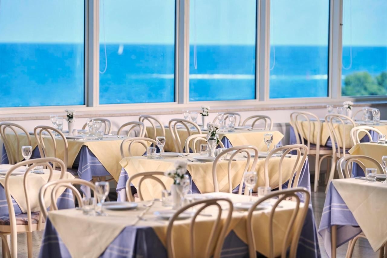 restaurants-restaurants