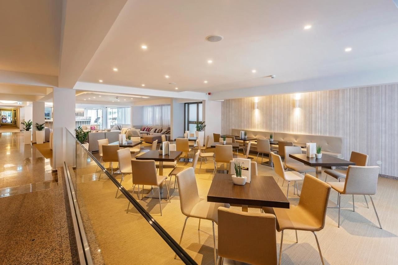 restaurants-restaurants