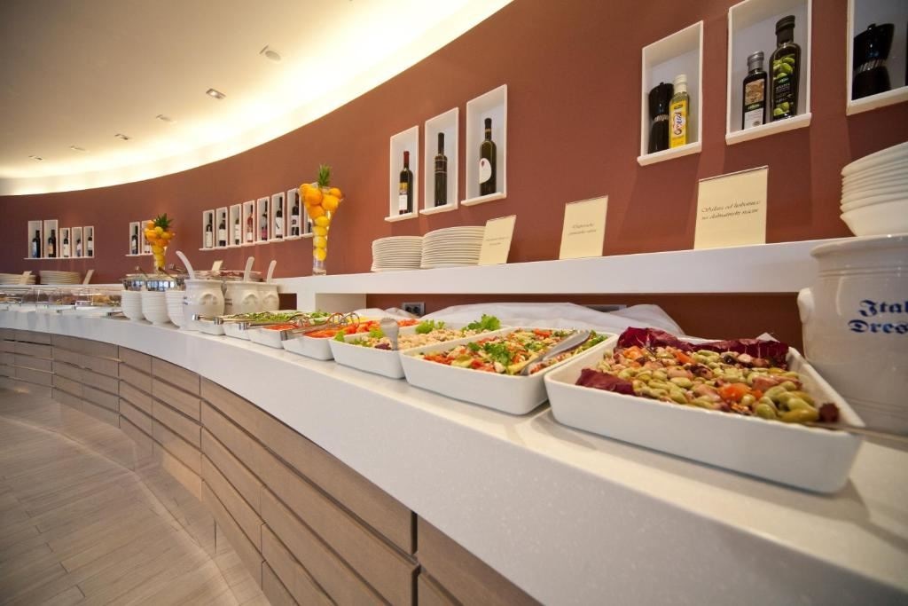 restaurants-restaurants