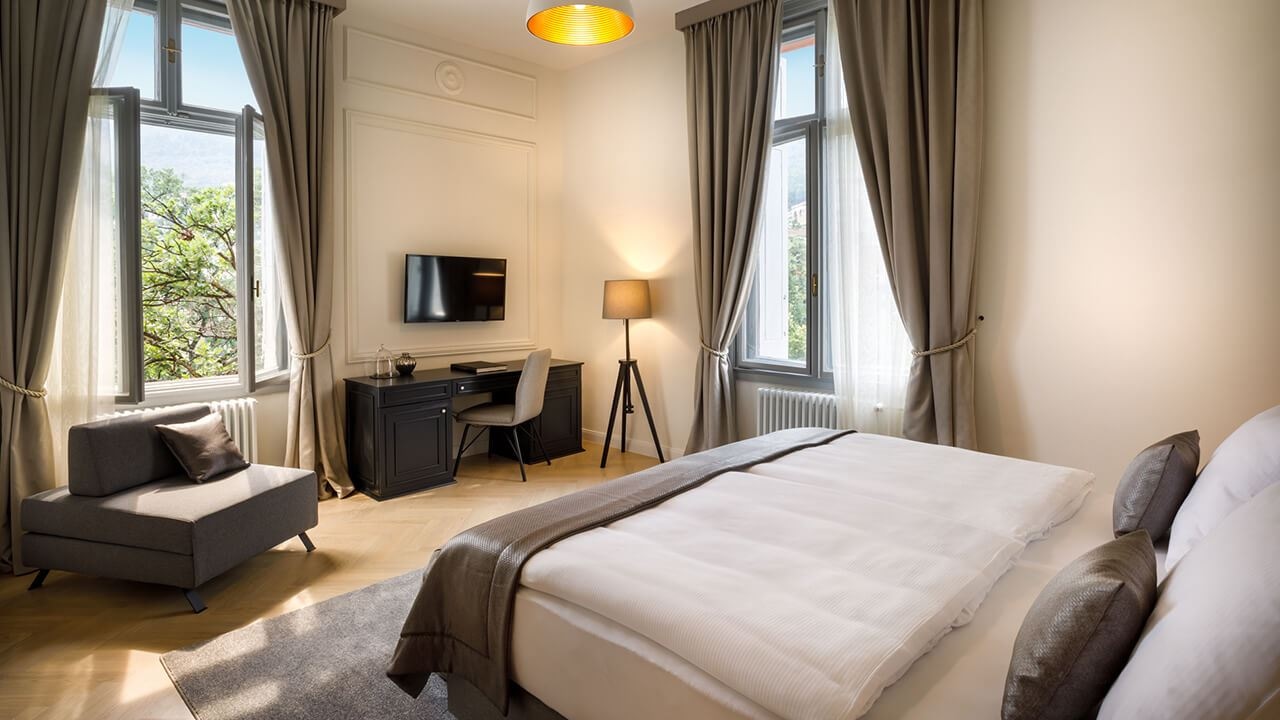 rooms-triple-superior-room