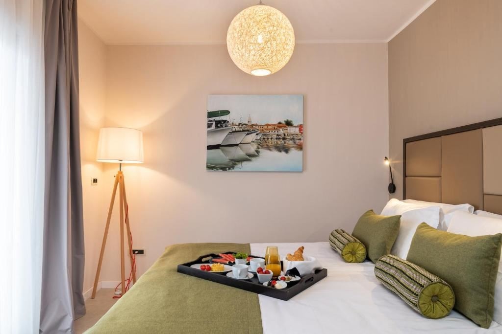 rooms-double-annex-room-balcony