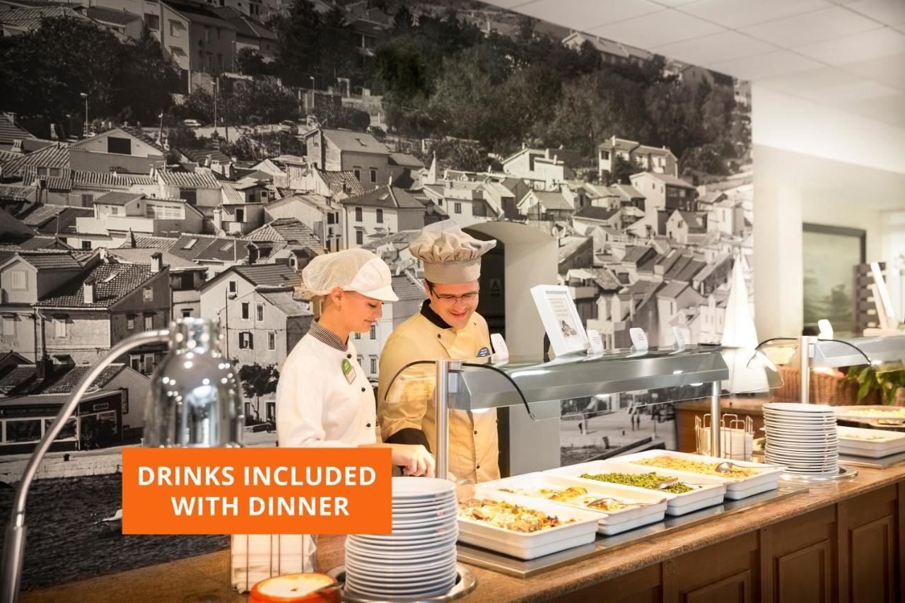 restaurants-restaurants