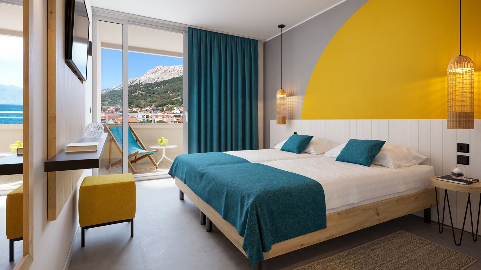 rooms-superior-room-seaview-balcony