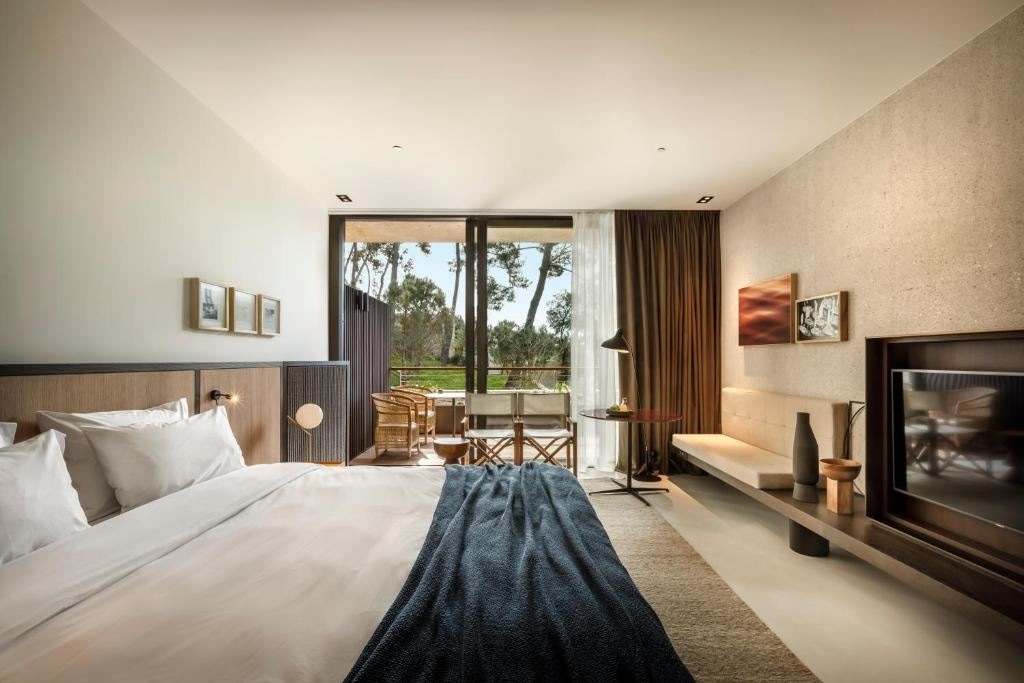 rooms-double-premium-room-park-view-balcony