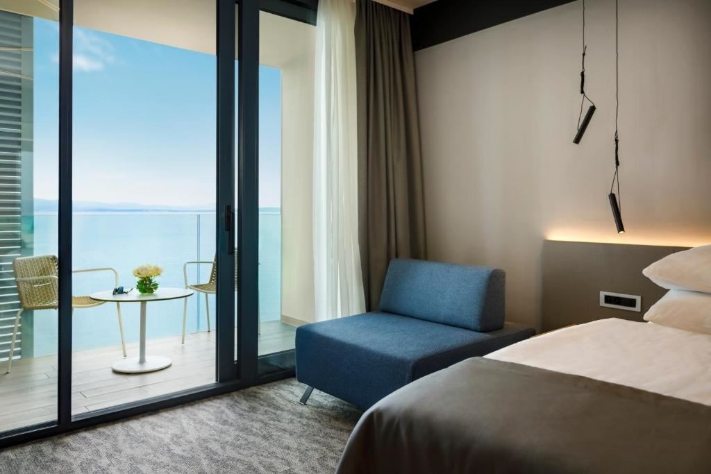 rooms-standard-room-sea-view