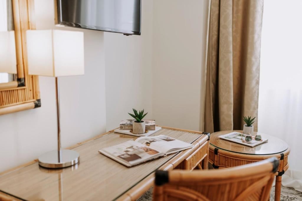 rooms-superior-room-seaview