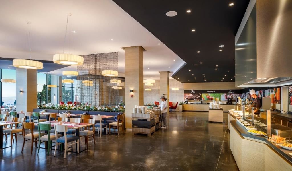 restaurants-restaurants