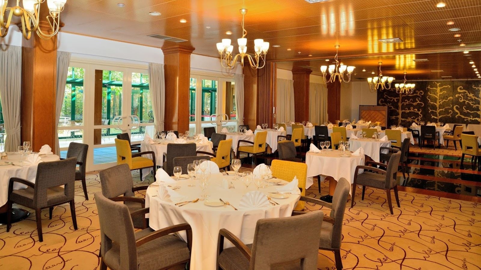 restaurants-restaurants