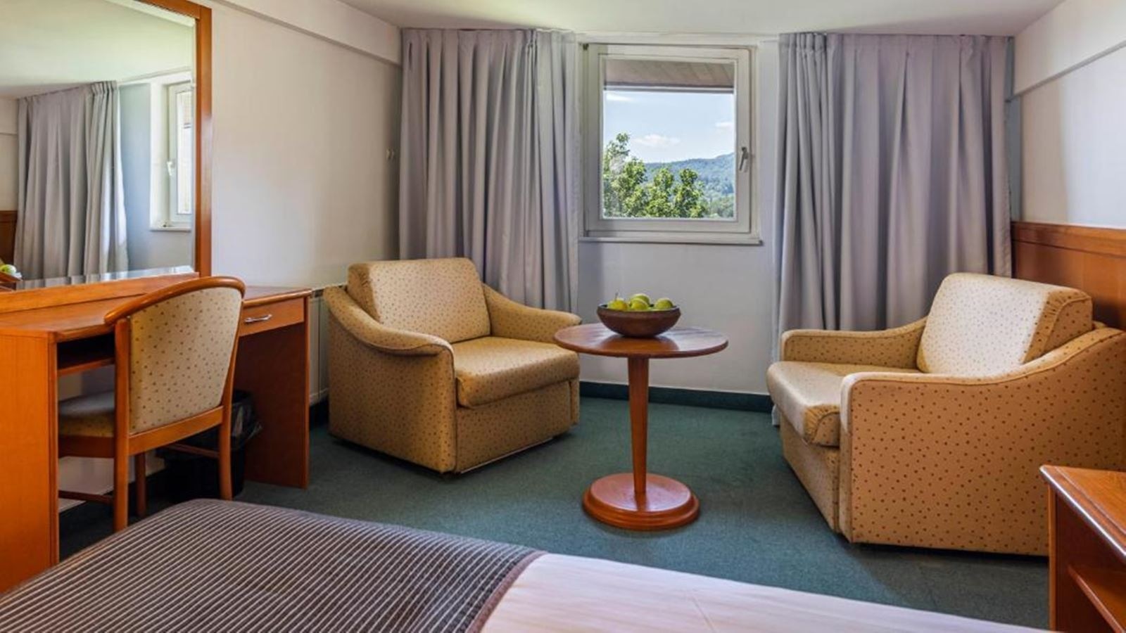 rooms-double-standard-room-attic