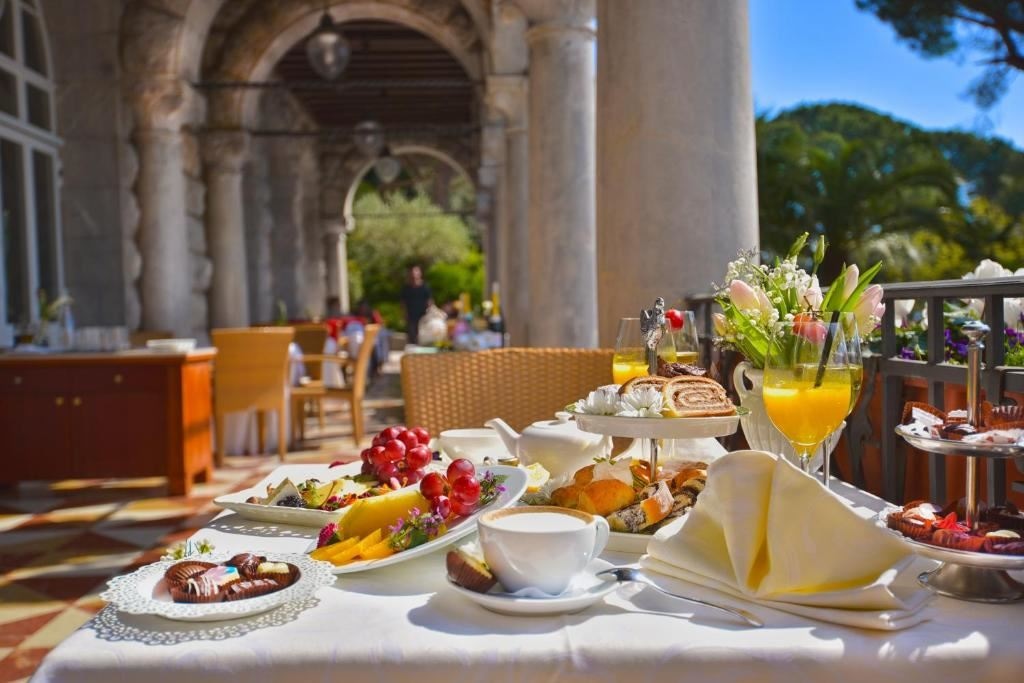 restaurants-restaurants