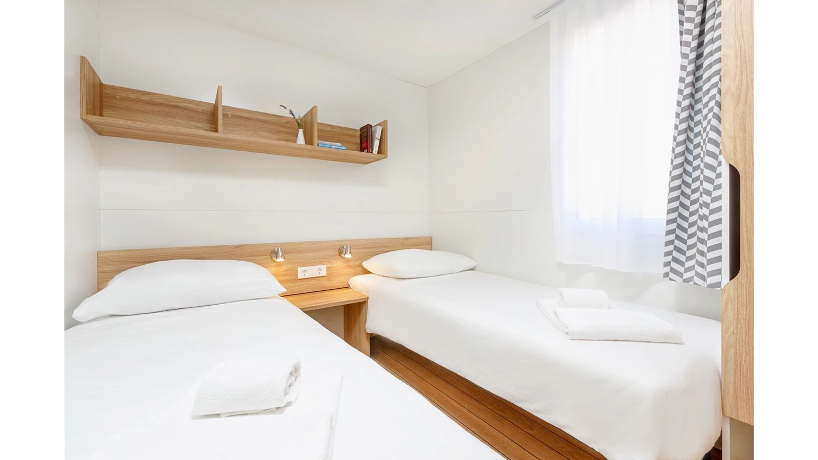 rooms-2-bedroom-premium-mobile-home