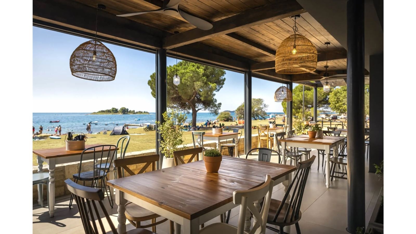 restaurants-trattoria-feral