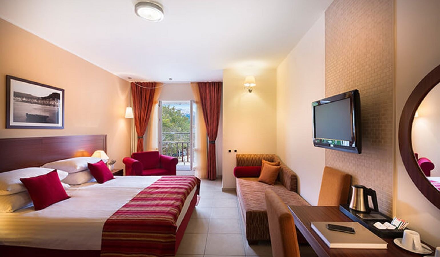 rooms-triple-classic-room