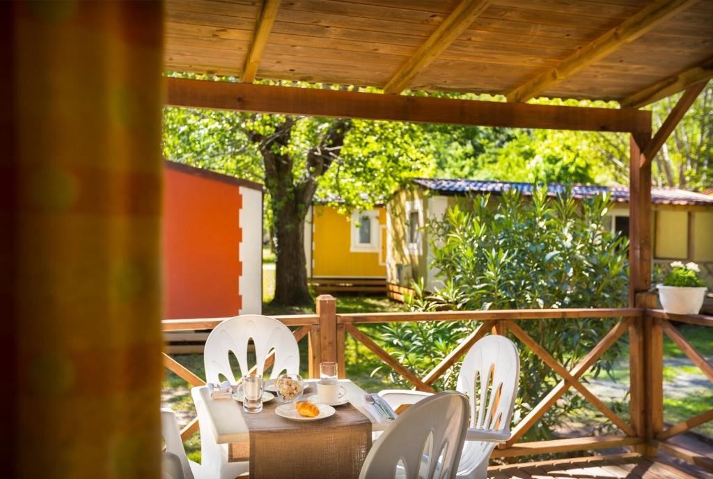 rooms-2-bedroom-standard-mobilehome