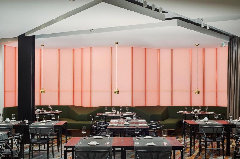 restaurants-restaurants