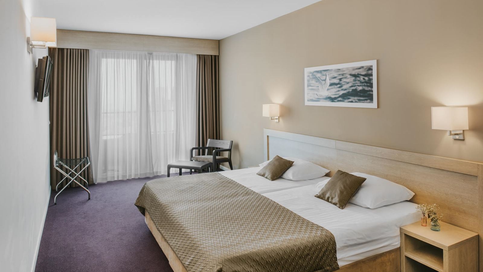 rooms-comfort-room-seaview-balcony