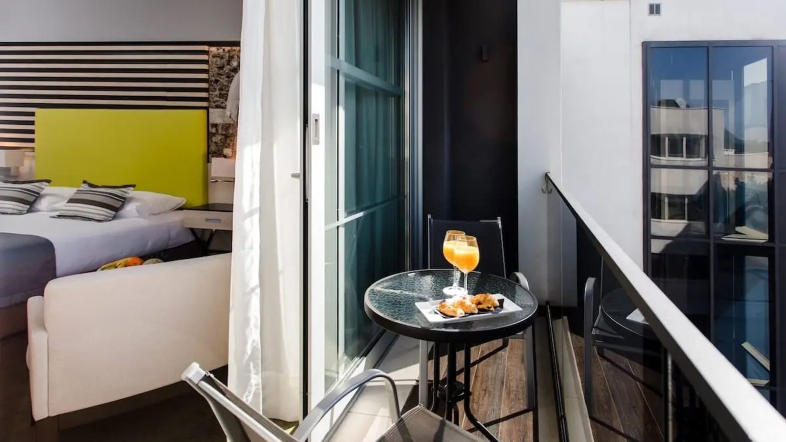 rooms-executive-room