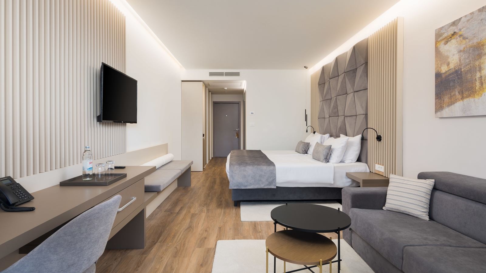 rooms-superior-room-balcony