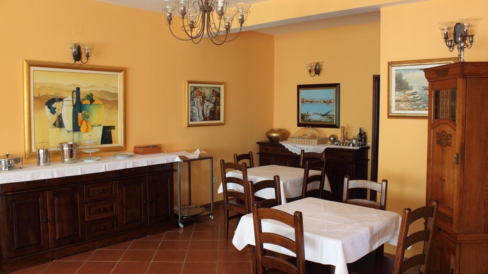 restaurants-restaurants