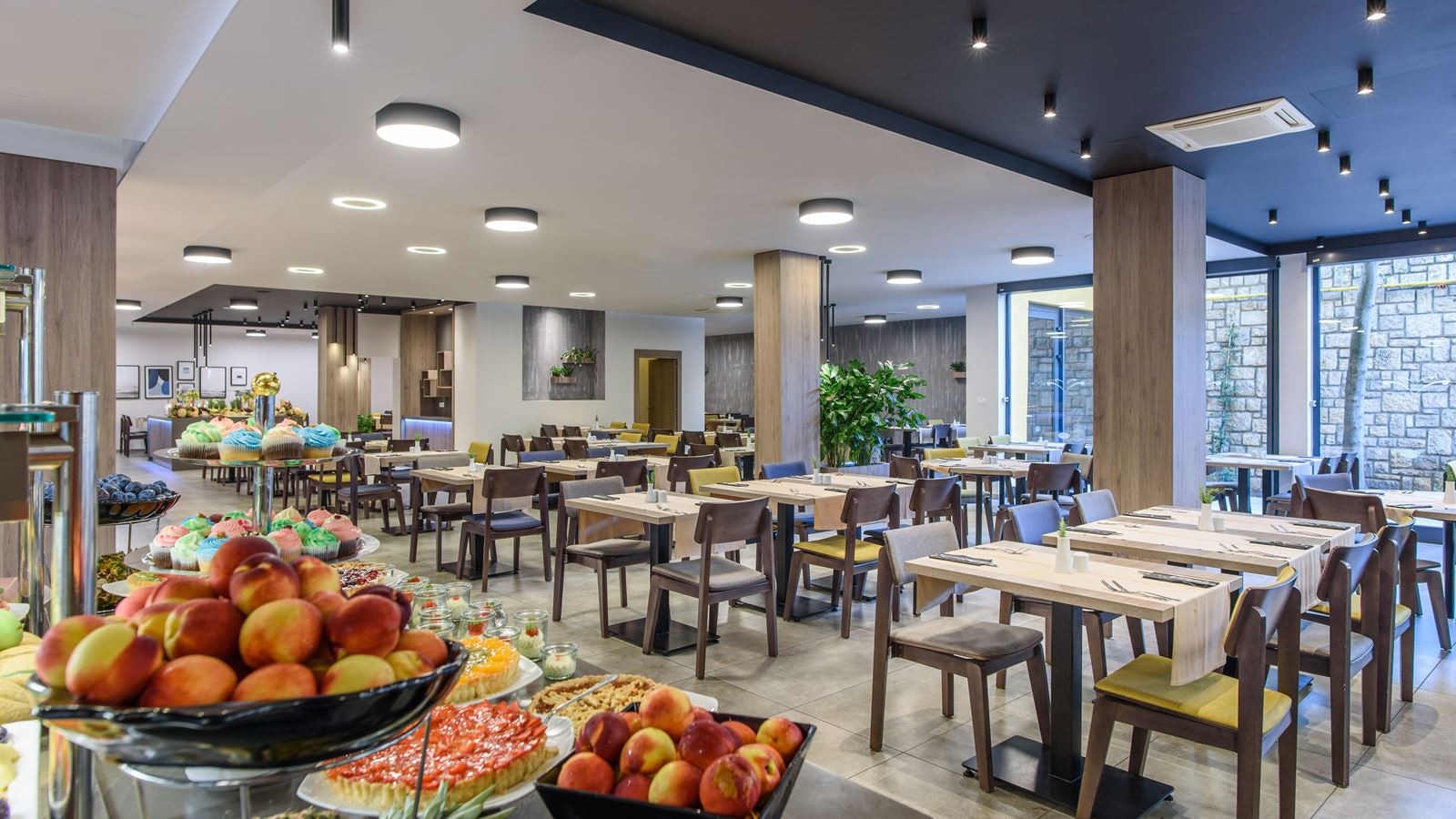 restaurants-restaurants