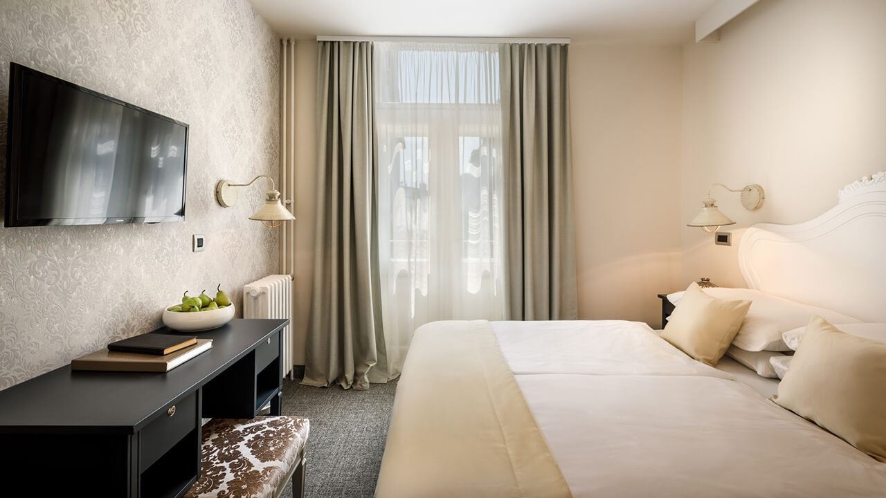 rooms-single-wchild-superior-room-seaview