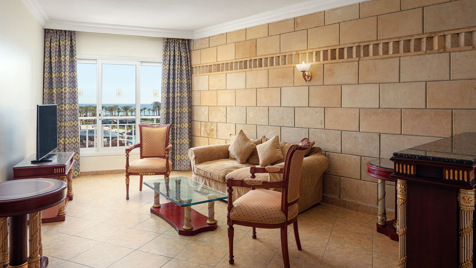 rooms-executive-suite