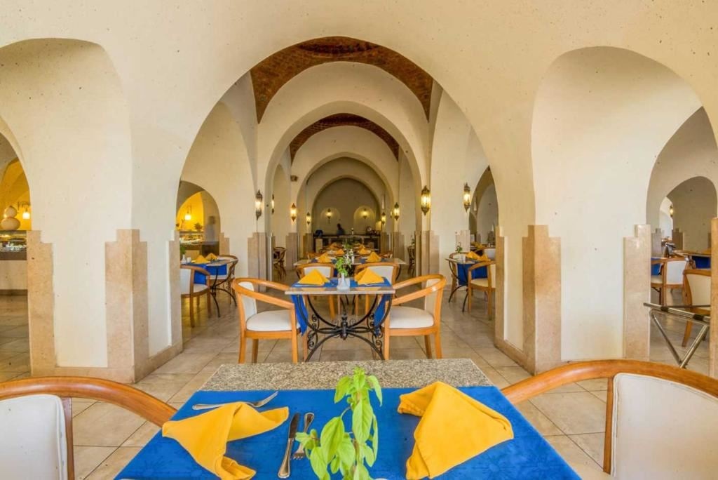 restaurants-main-restaurant