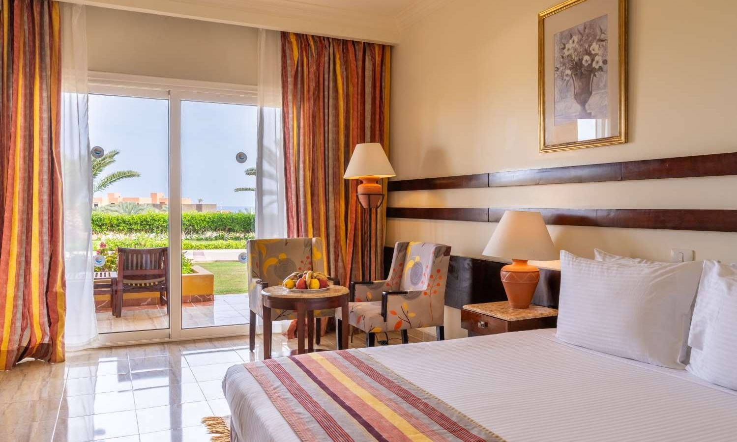 rooms-standard-pool-or-garden-view