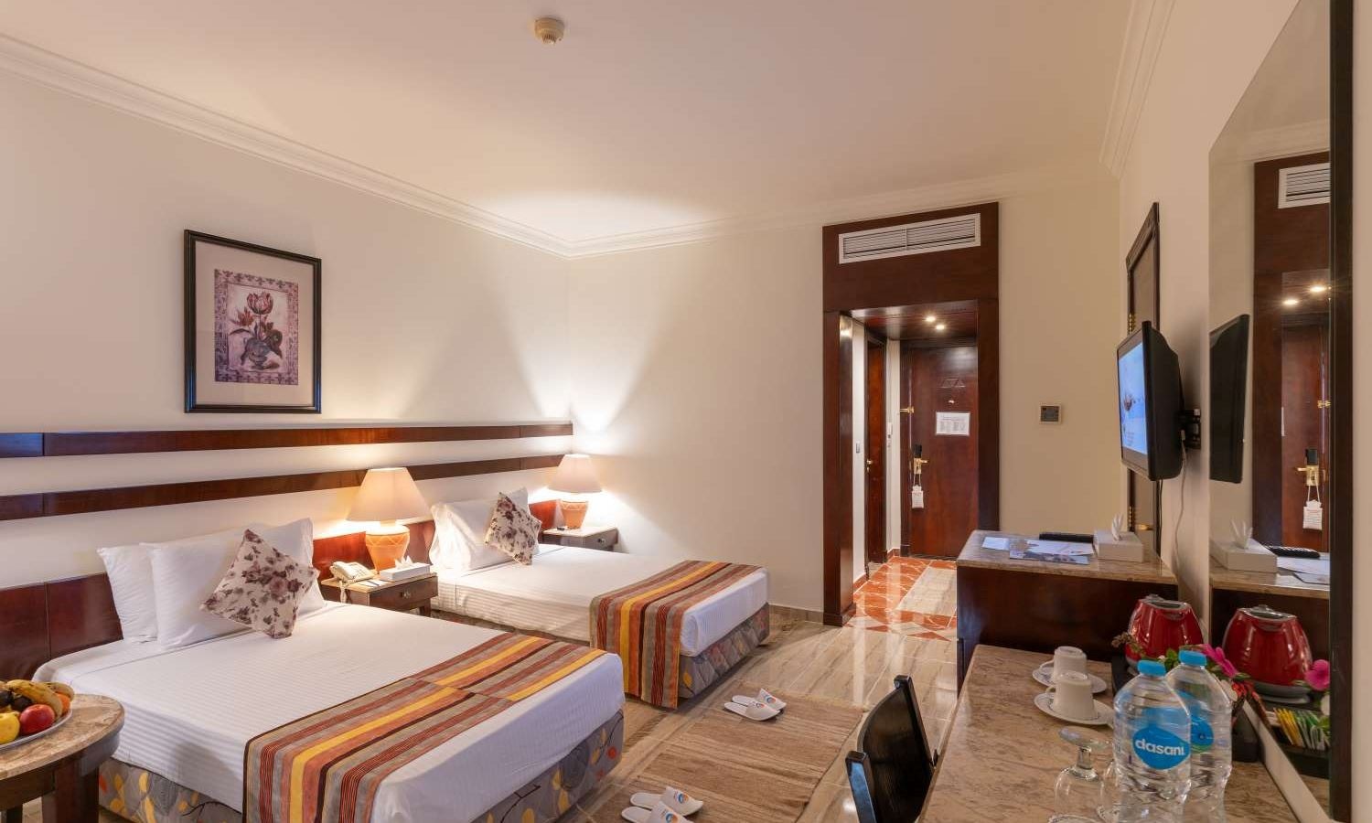 rooms-standard-pool-or-garden-view