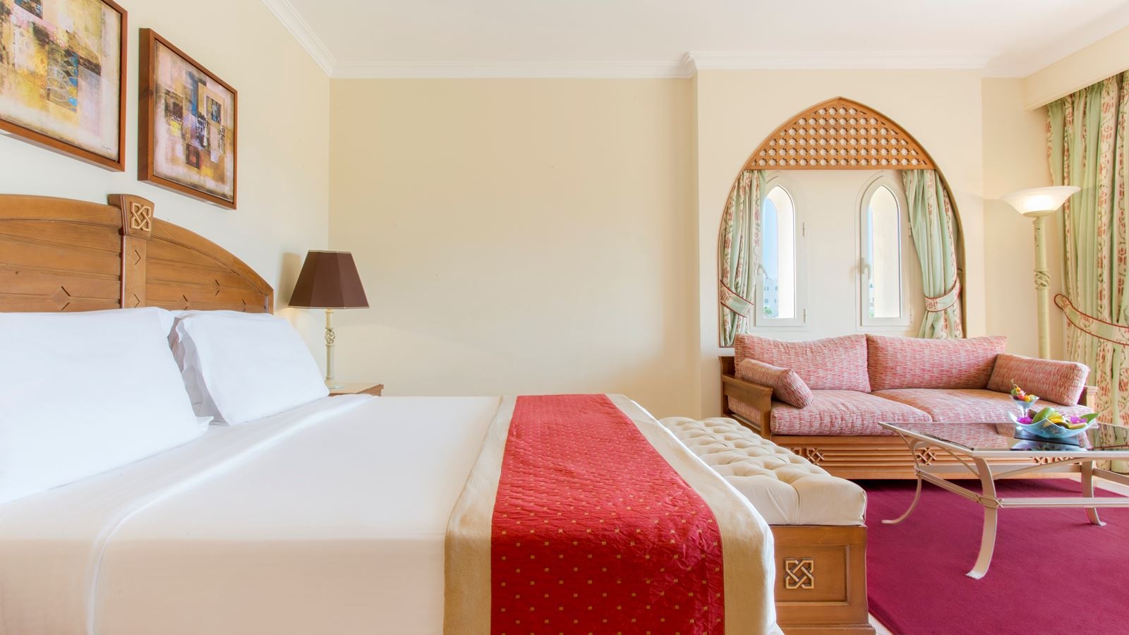 rooms-laguna-club-room