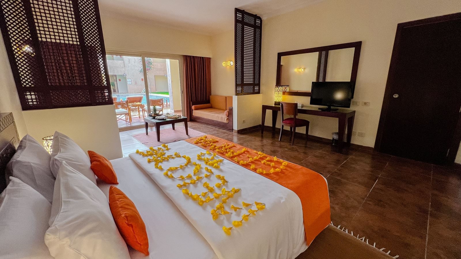 rooms-superior-pool-view