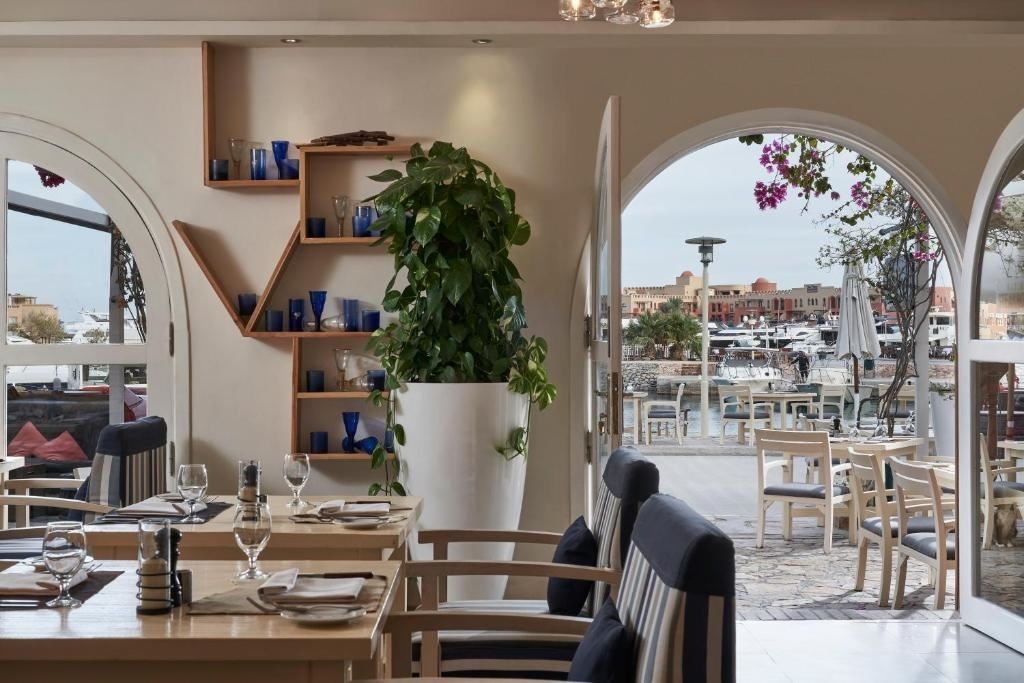 restaurants-marina-steak-house-restaurant