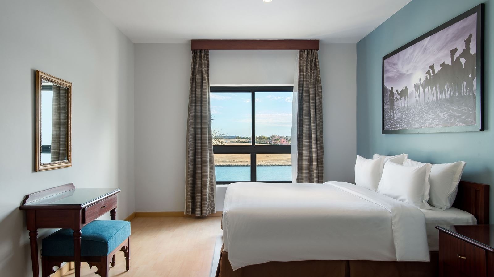rooms-duplex-suite-side-marina-view
