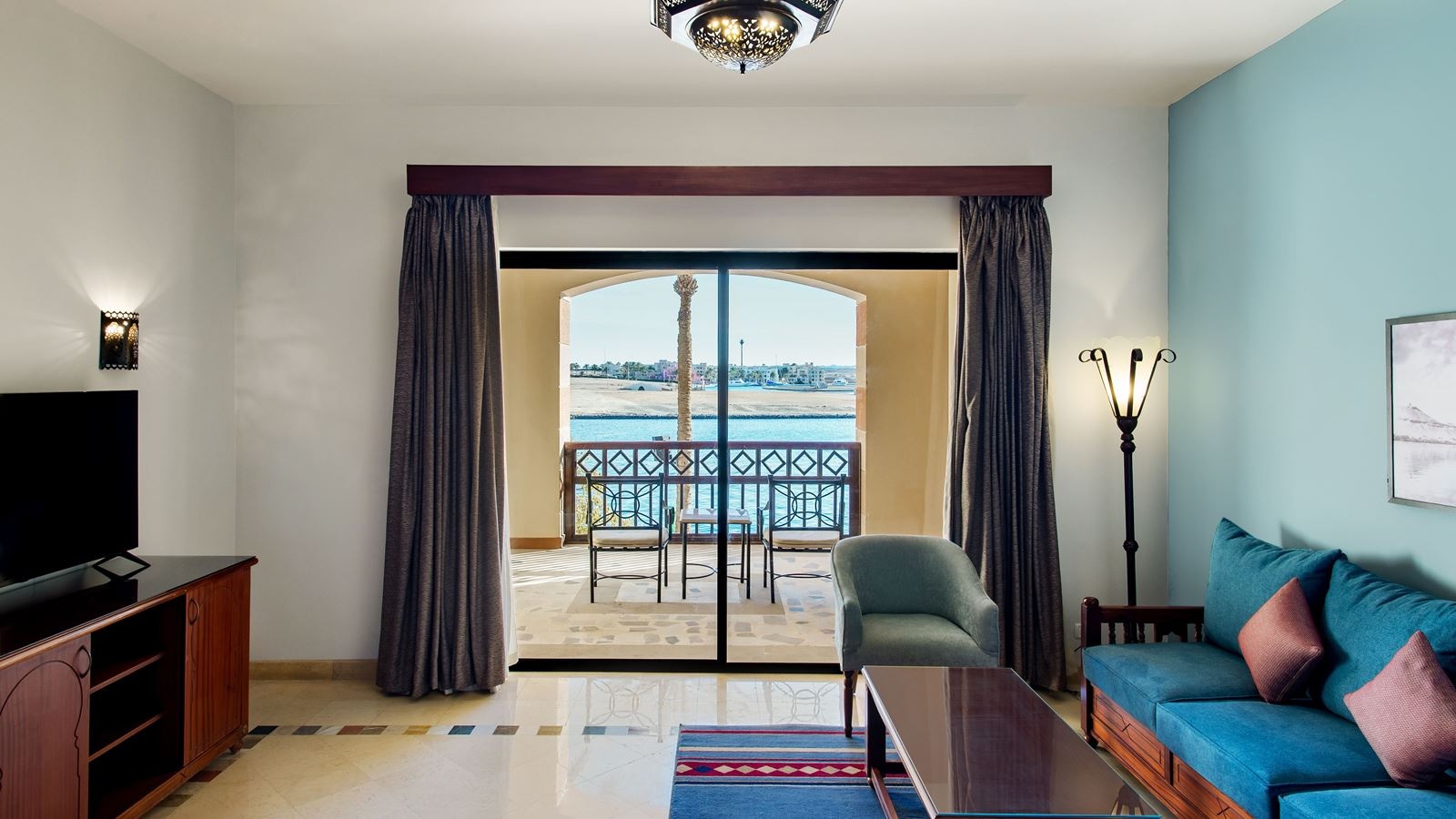 rooms-duplex-suite-side-marina-view