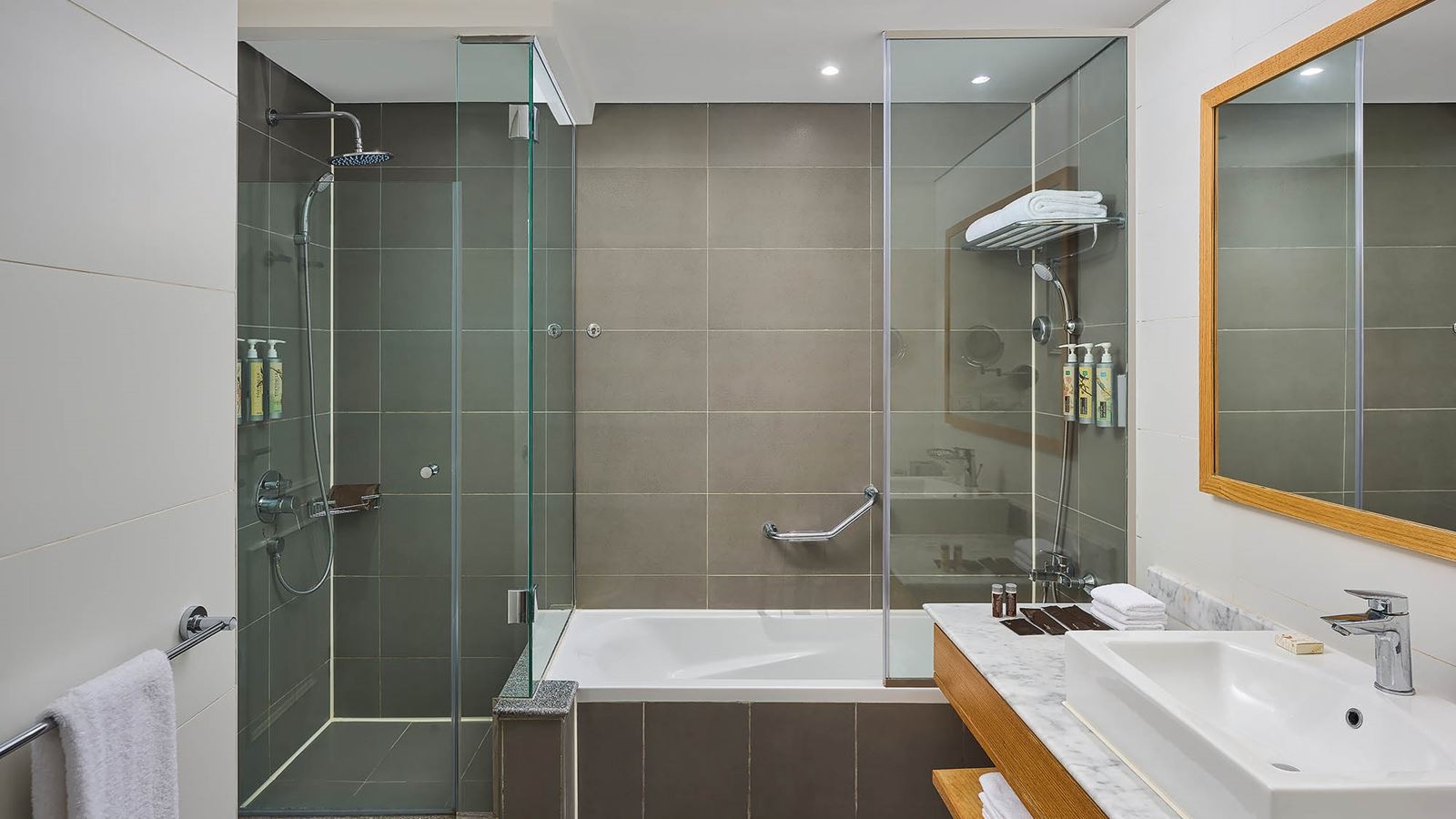 rooms-premium-suite-garden-view