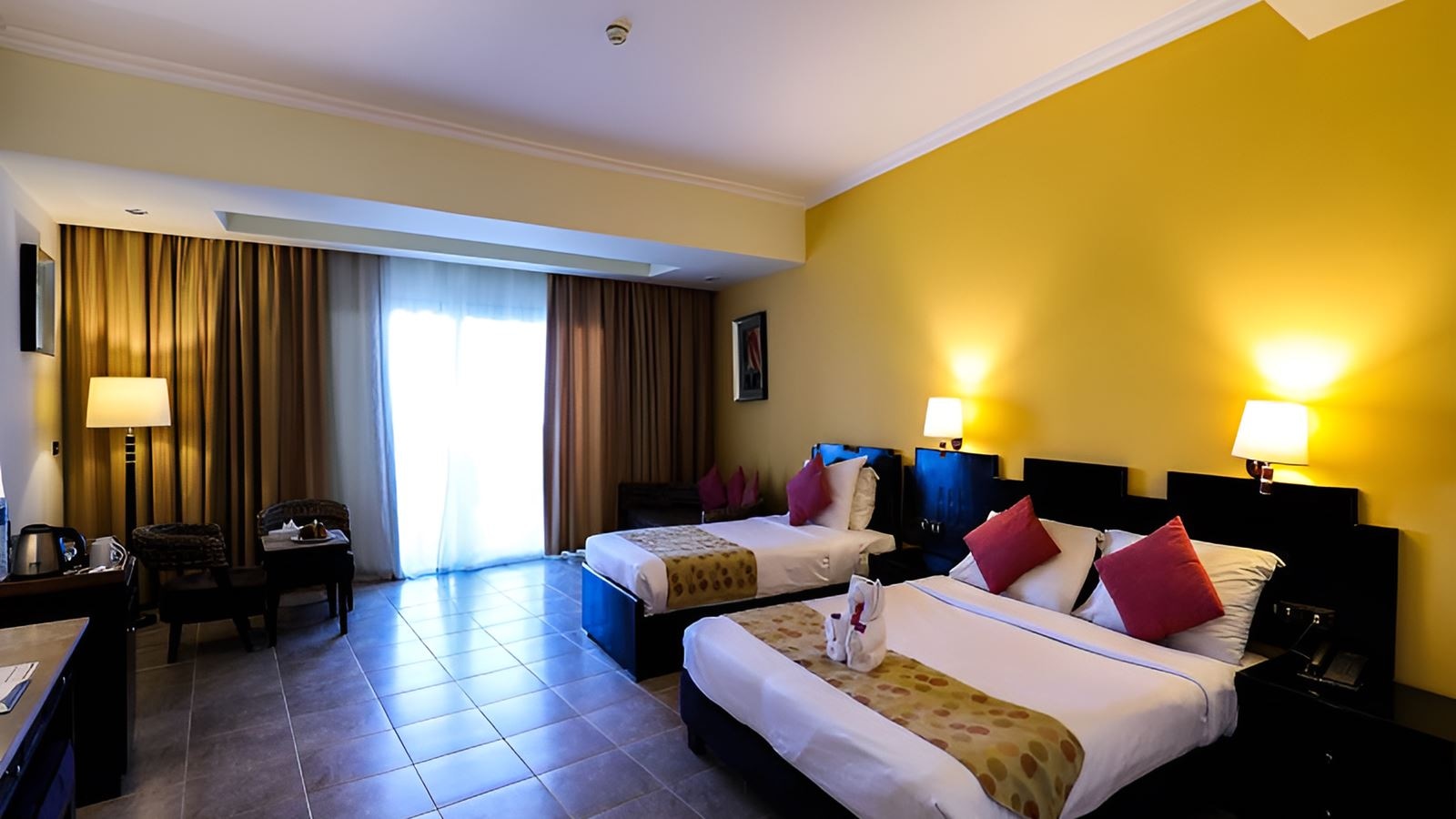 rooms-family-room-1-bedroom