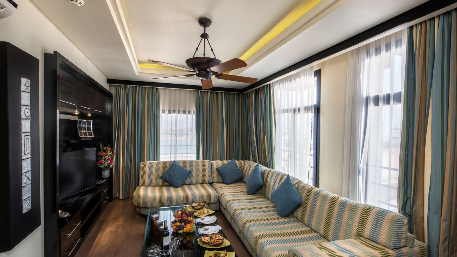 rooms-executive-suite